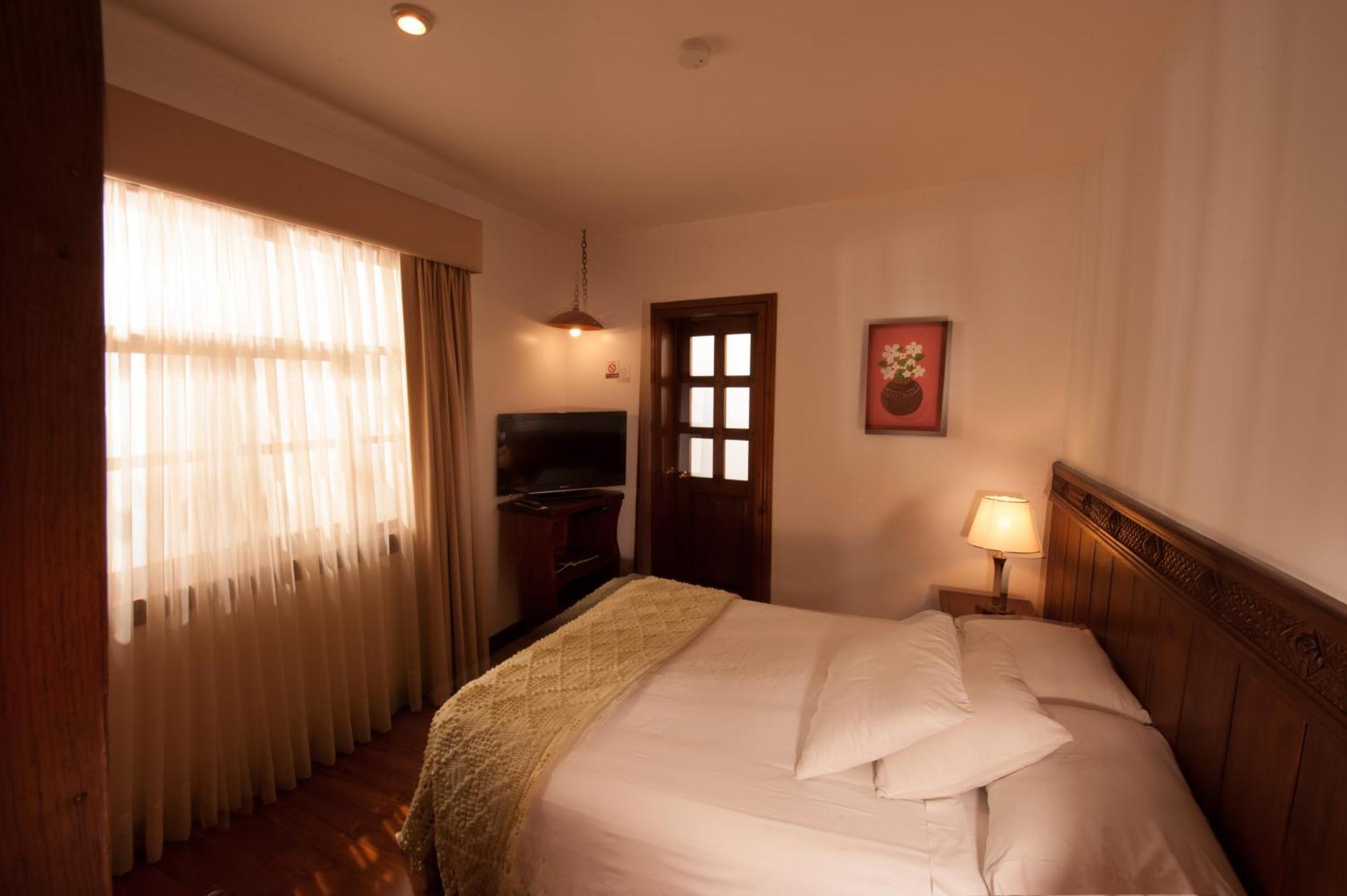 Hotel Victoria Cuenca Exterior photo